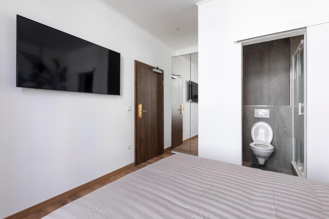 Iqs Rooms - Chambre Double Avec Salle De Bain 卢森堡 外观 照片