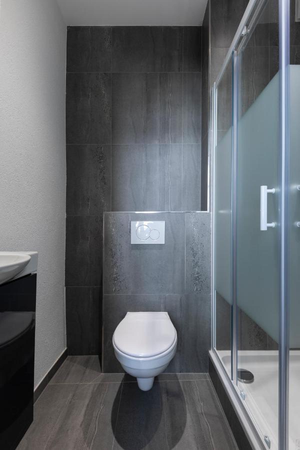 Iqs Rooms - Chambre Double Avec Salle De Bain 卢森堡 外观 照片